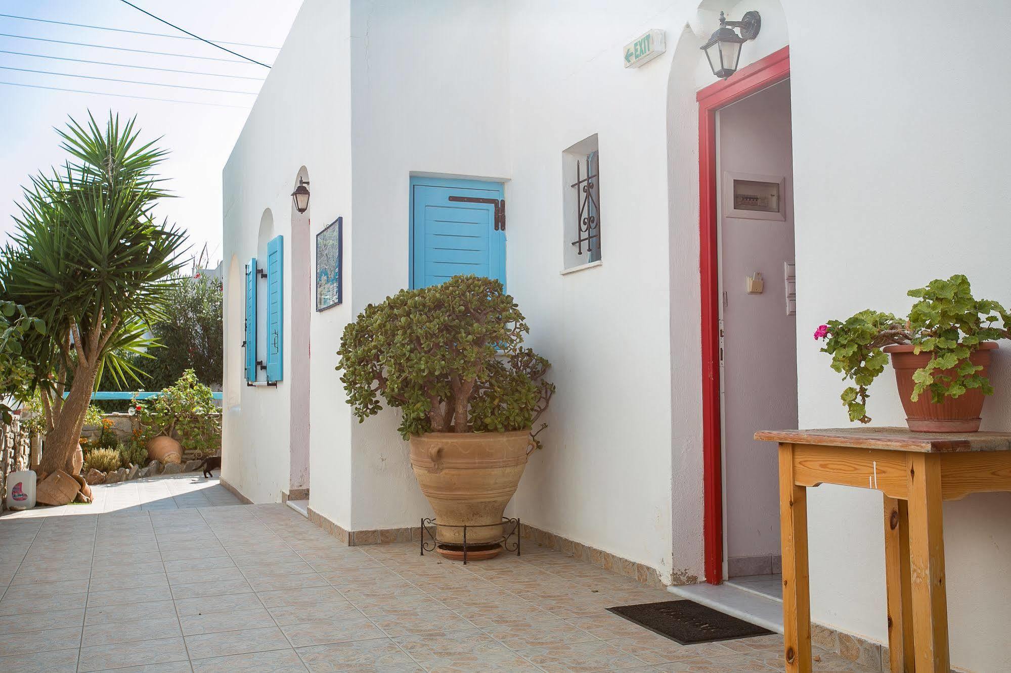Joseph Apartments Парос Екстериор снимка
